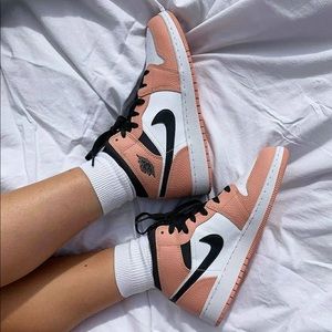 Air Jordan 1 Mid GS “Pink Quartz”
